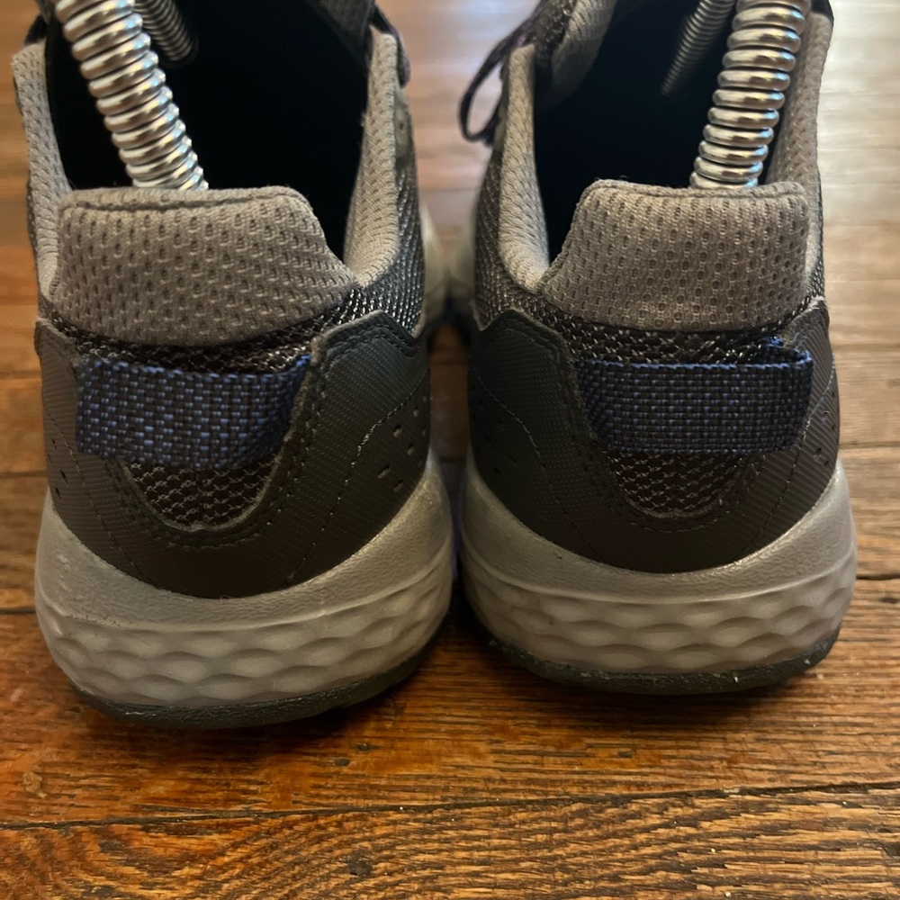 New Balance Womens 410 V8 Black Purple Trail Running Shoes WT410LQ8 US Size 6 - Picture 2 of 6
